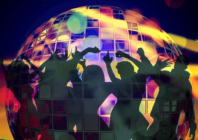 1970's Dance Floor Decorations